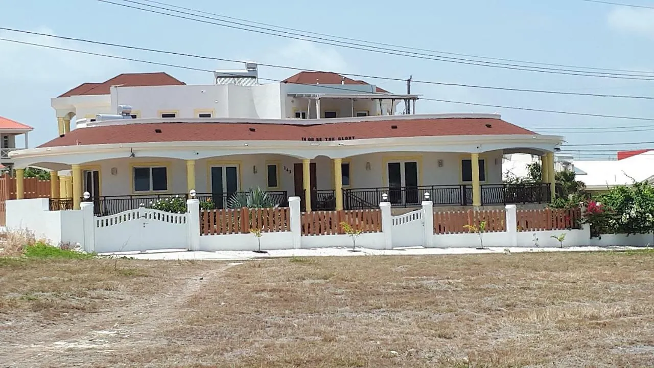 Self Contained Apartment With Private Kitchen Higher Heights, Barbados クライストチャーチ