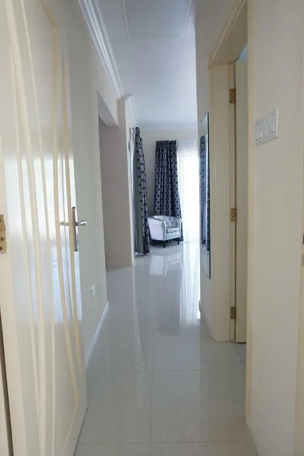 Self Contained Apartment With Private Kitchen Higher Heights, Barbados クライストチャーチ