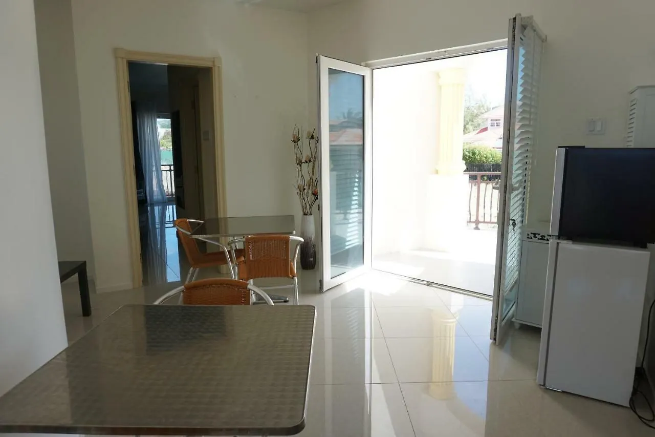 Self Contained Apartment With Private Kitchen Higher Heights, Barbados クライストチャーチ 0*,